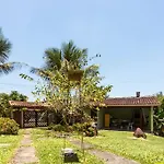 Casa Na Praia Com Ares De Campo